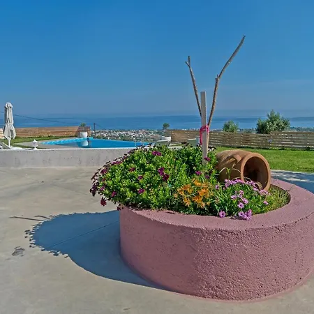 Villa Alkistis With Amazing Sea View Maroulas